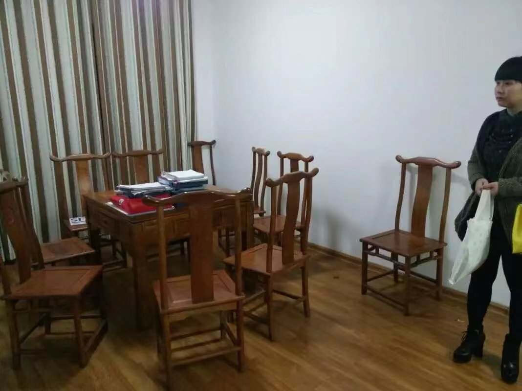 汇景花园  5室2厅2卫   3200.00元/月室内图1