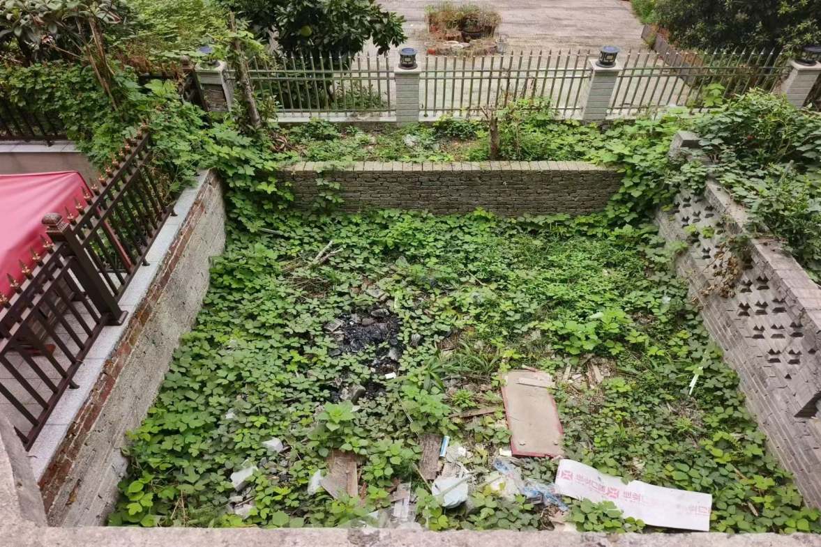 会龙山溪谷别墅  5室3厅4卫    135.0万室内图