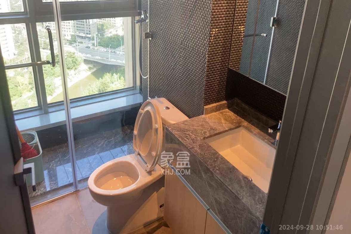 正荣梅溪紫阙台  4室1厅3卫   12000.00元/月室内图