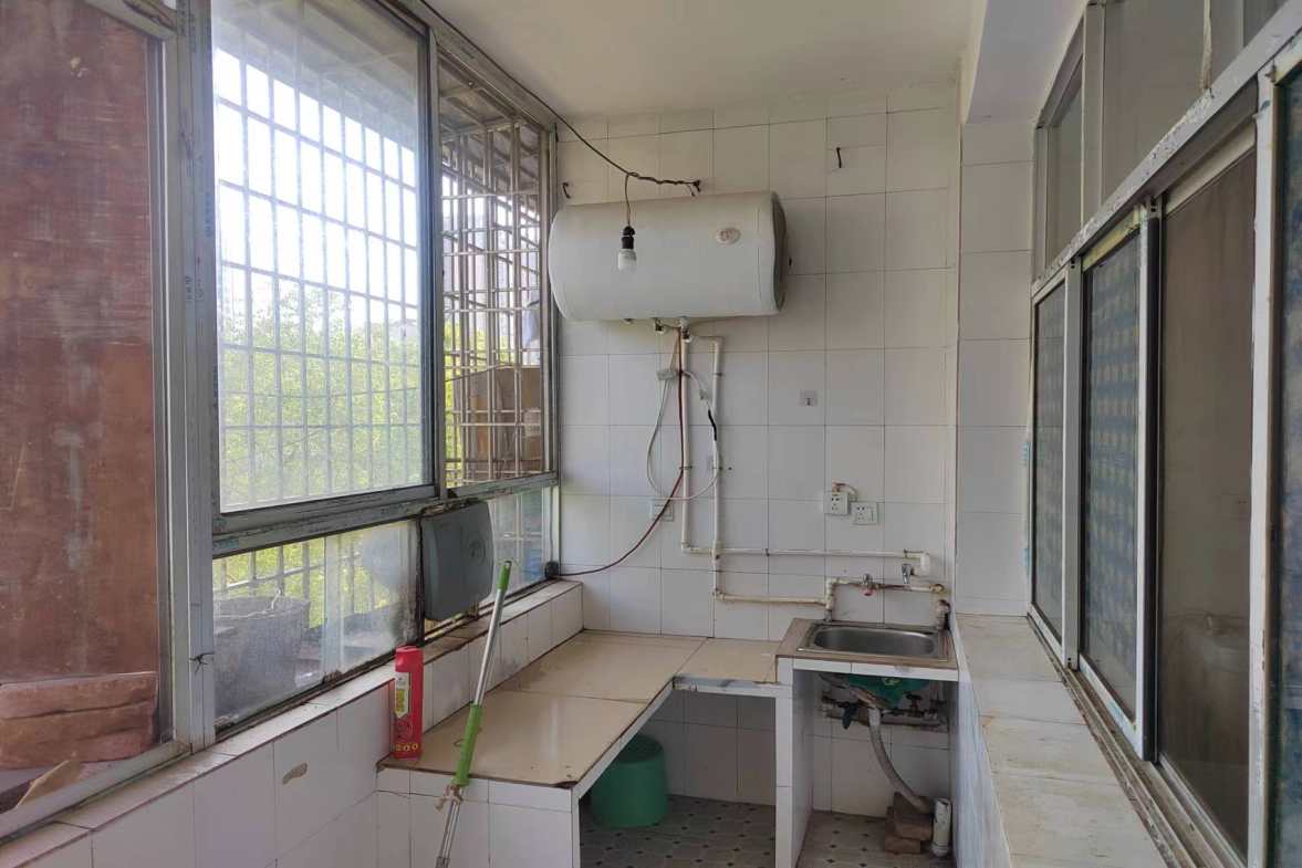 吉泰领寓 1室1厅1卫 1200.00元/月 吉泰领寓 1室1厅1卫 1200.00元/月室内图