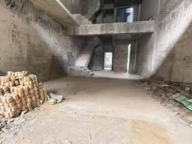 会龙山溪谷别墅  5室3厅4卫    135.0万