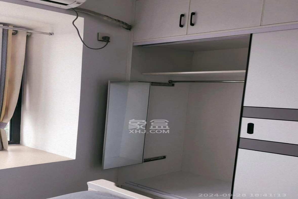 好莱城(弘德西街) 1室1厅1卫 1300.0元/月 好莱城(弘德西街) 1室1厅1卫 1300.0元/月室内图