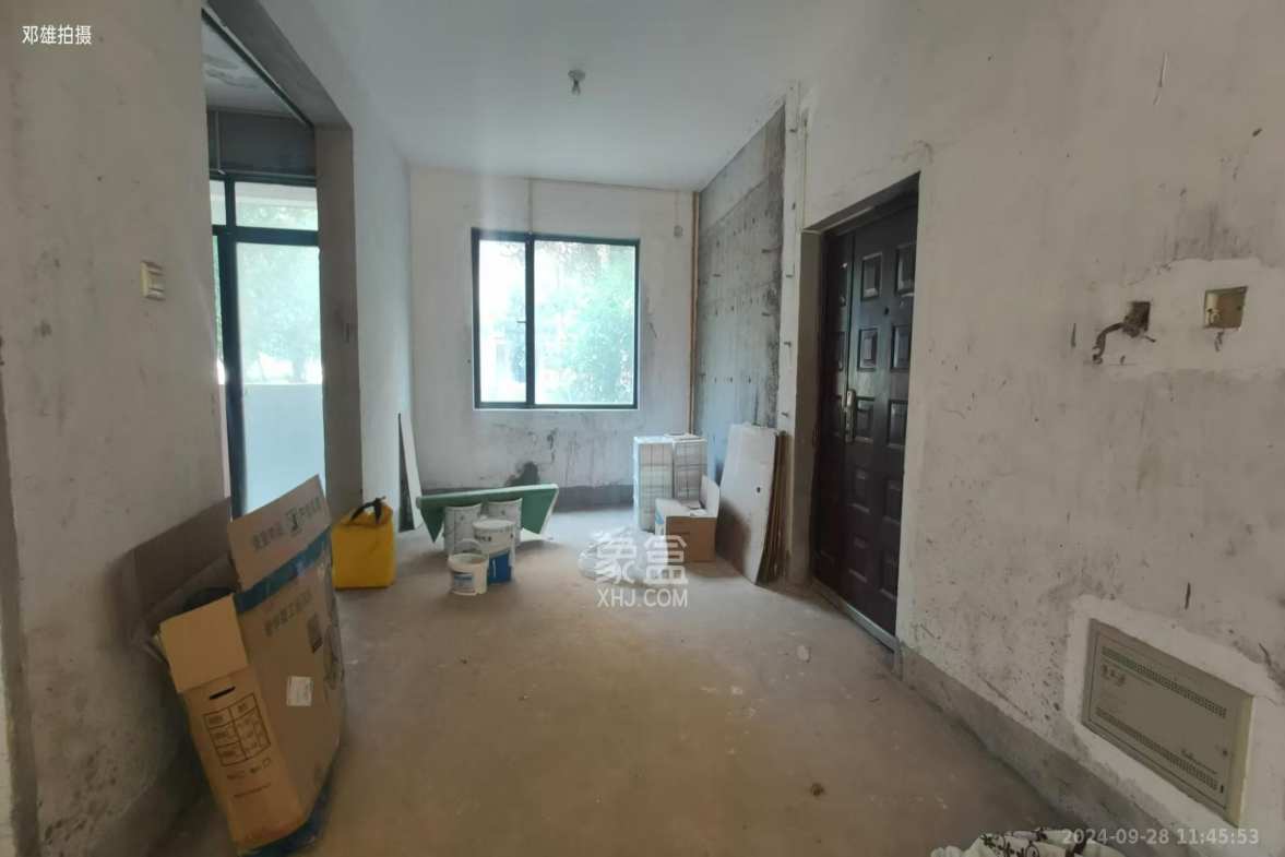 八方小区D区  4室2厅2卫    4000.0元/月 八方小区D区  4室2厅2卫    4000.0元/月室内图