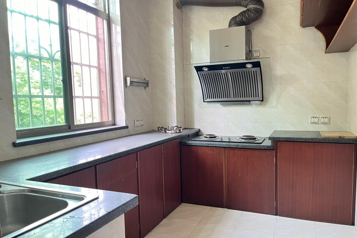 梓怡华盛家园  2室2厅1卫    48.8万 梓怡华盛家园  2室2厅1卫    48.8万客厅