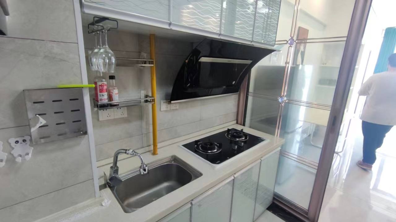 康城上品  1室1厅1卫   1100.00元/月室内图