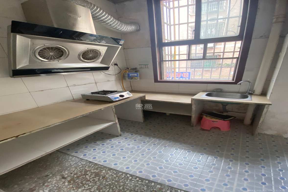 城东安置区（星城社区）  1室0厅0卫    800.0元/月室内图