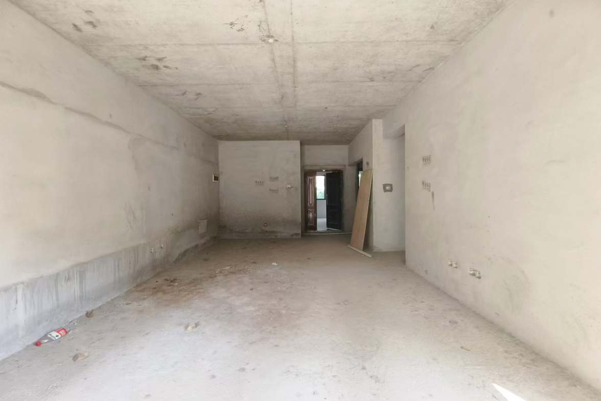 会龙山溪谷（住宅）  4室2厅2卫   52.80万室内图