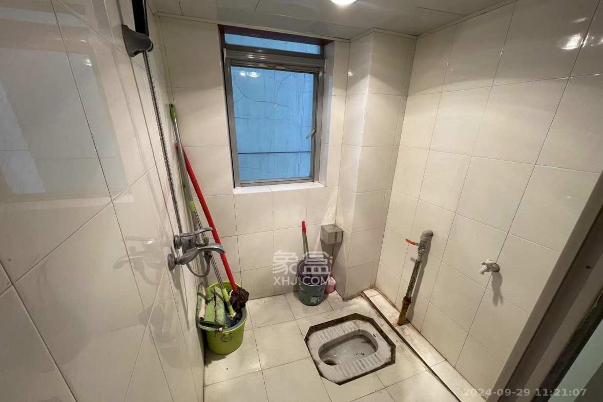 芙蓉苑 2室1厅1卫 2000.0元/月 芙蓉苑 2室1厅1卫 2000.0元/月室内图