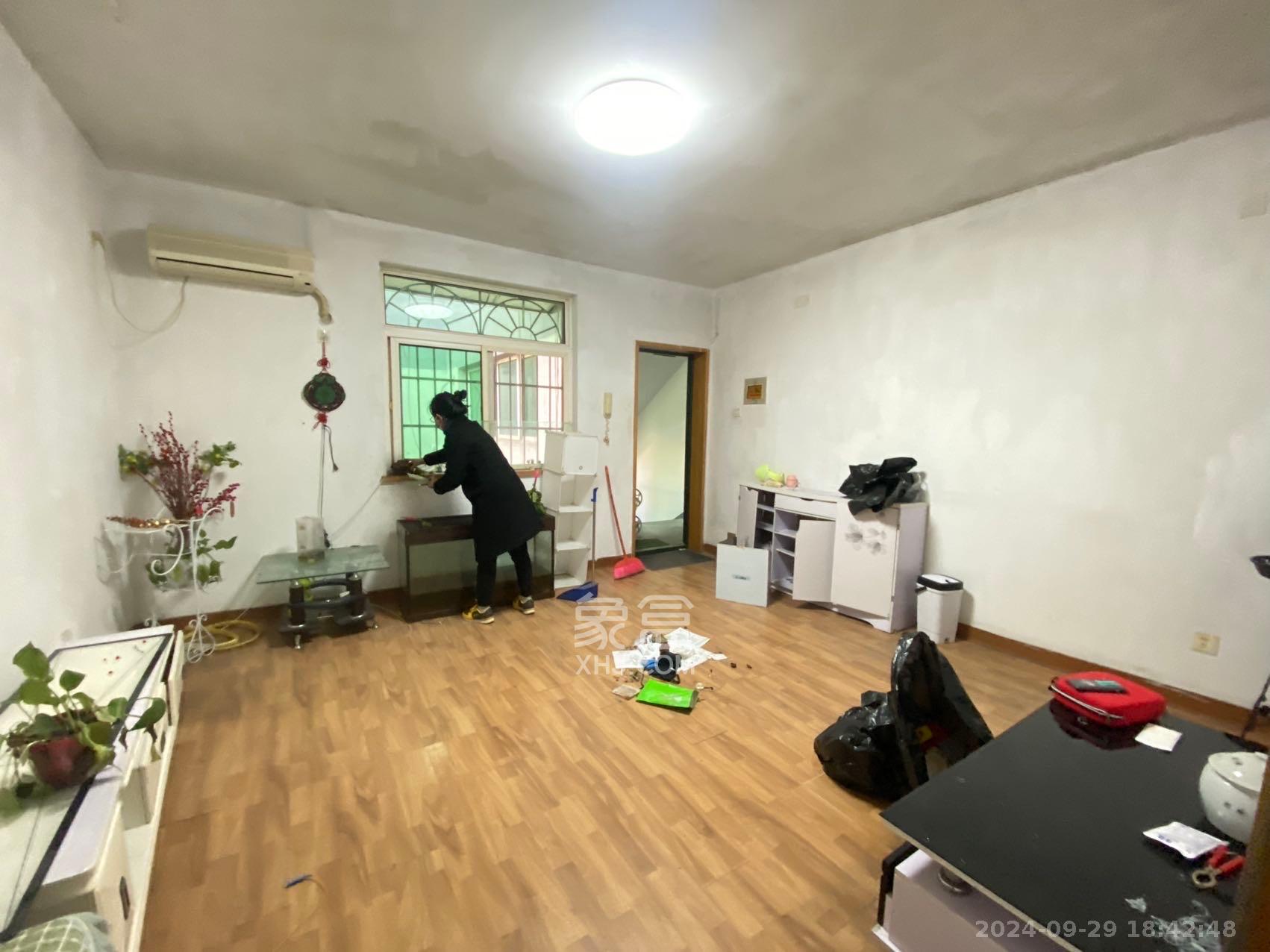 枣子园小区  1室0厅0卫   2000.00元/月