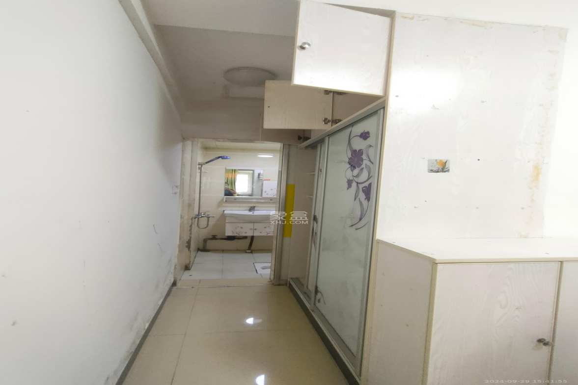 爵士湘  1室1厅1卫   900.00元/月室内图