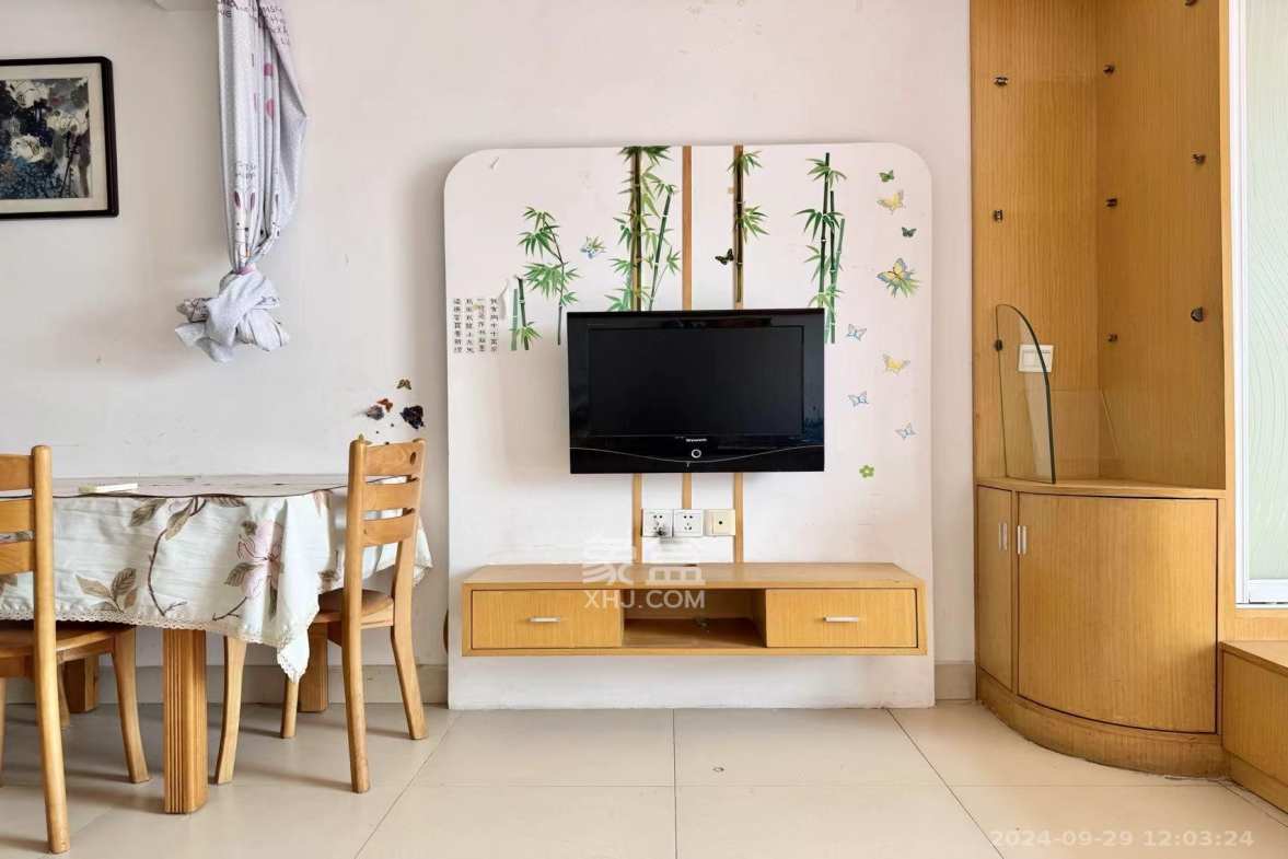 旭日东升  1室1厅1卫    1200.0元/月室内图