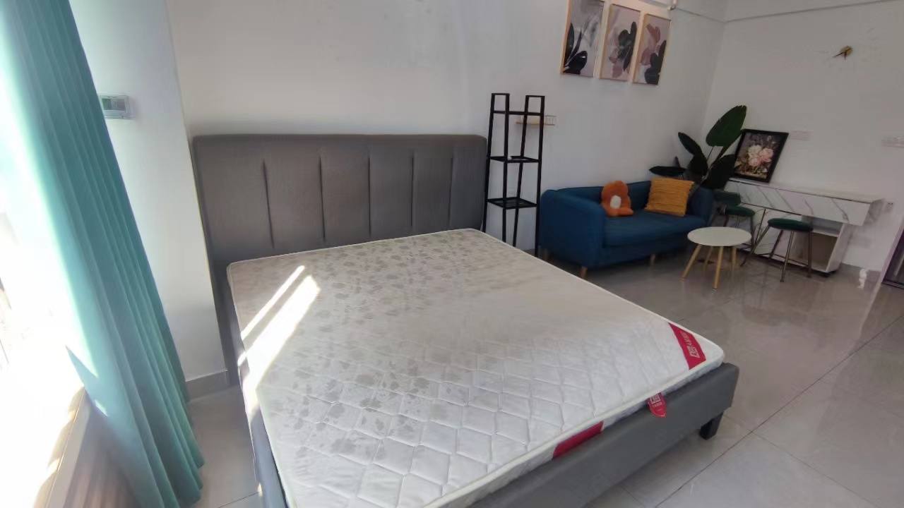 康城上品  1室1厅1卫   1100.00元/月室内图