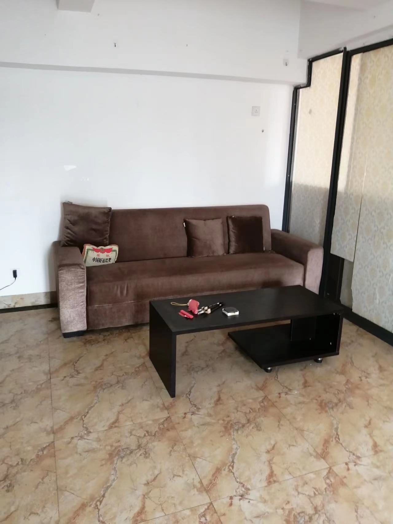 中建国际大厦  1室1厅1卫    1800.0元/月