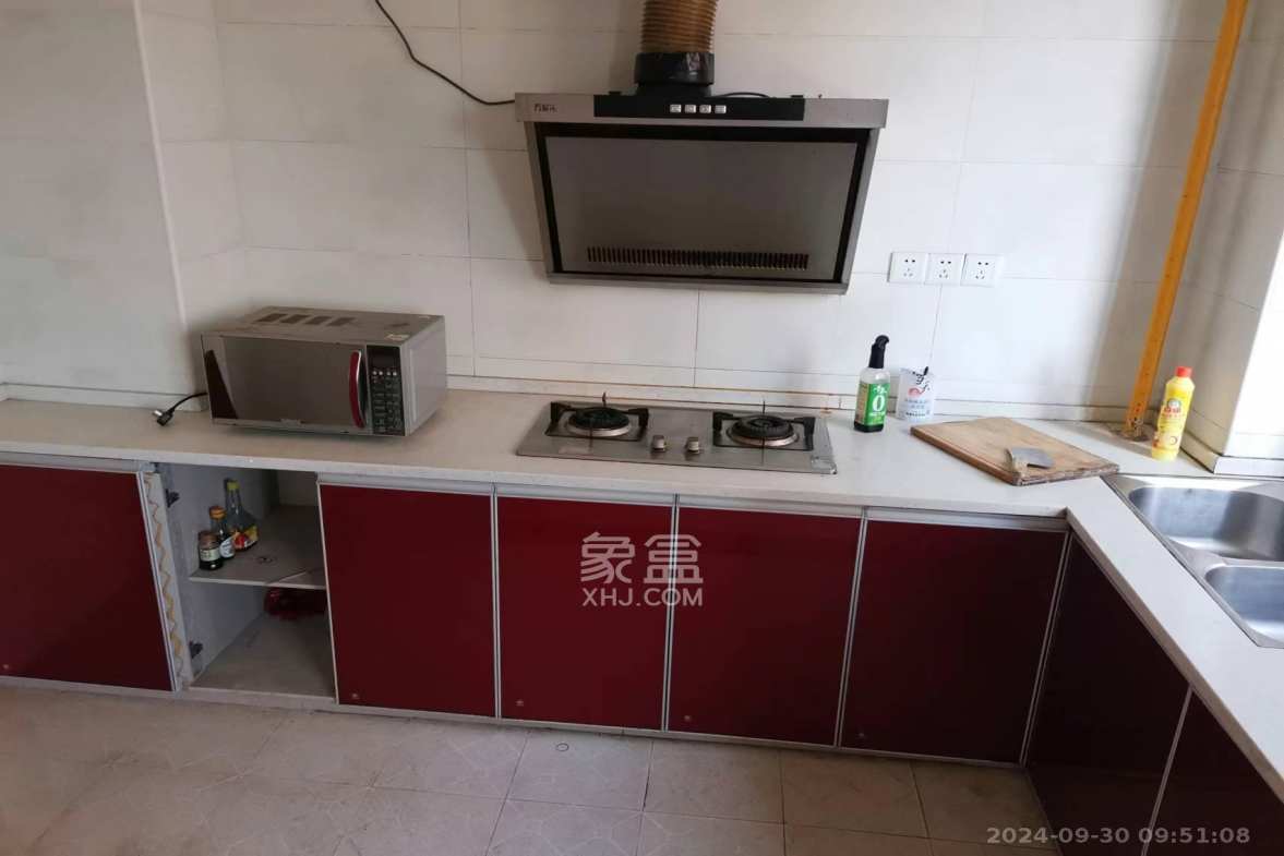 中冶中央公园  3室2厅2卫    2700.0元/月室内图