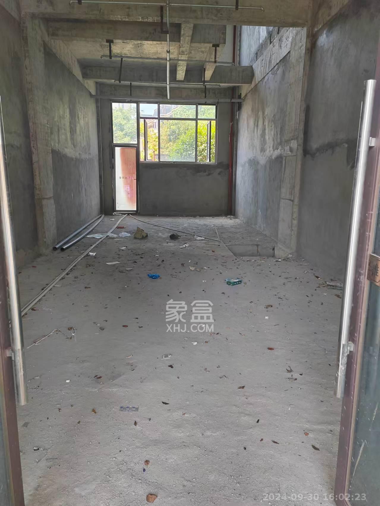 碧桂园翘楚棠   128.6㎡      8900.0元/月小区图