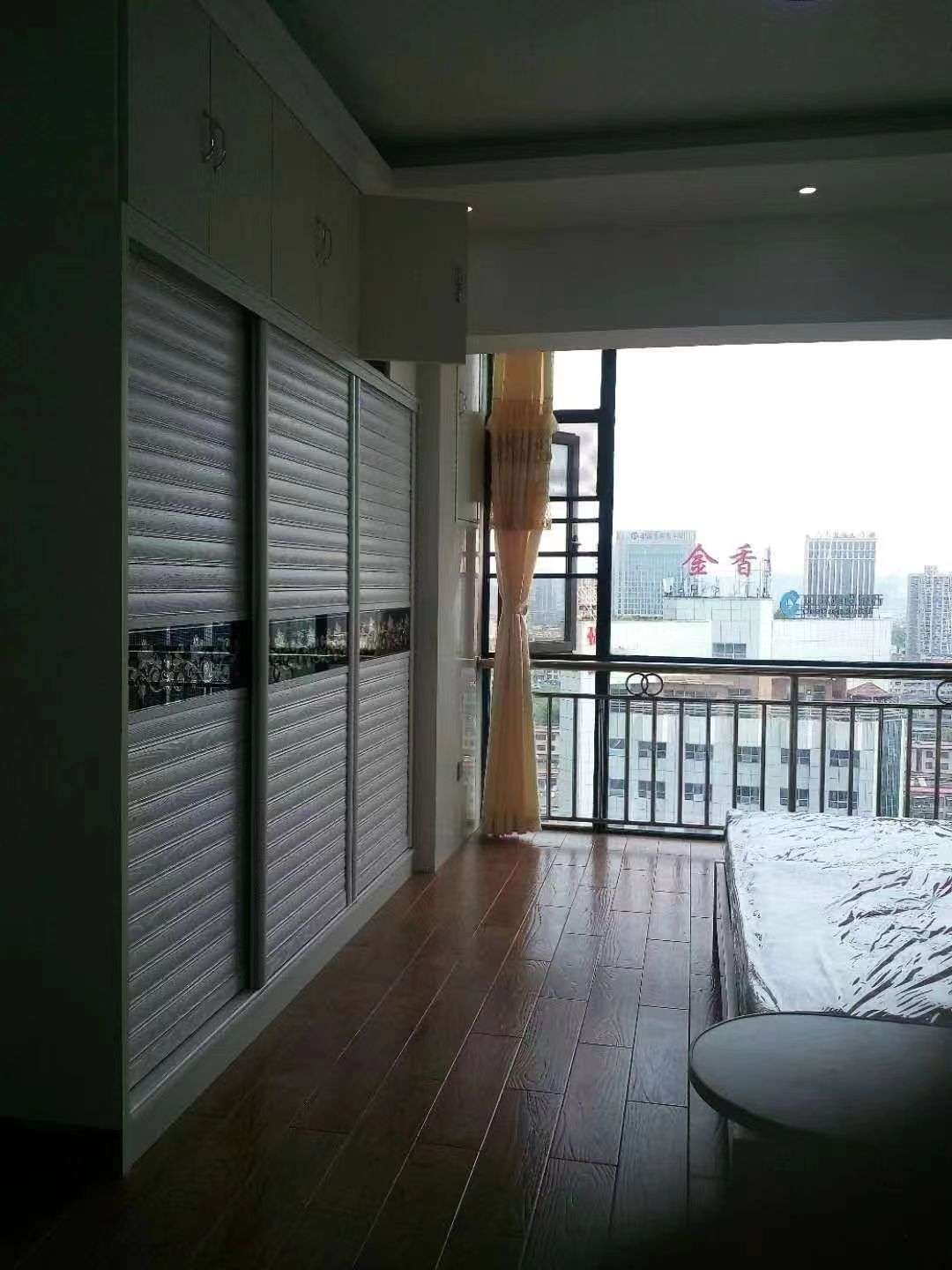 盛世时代广场 1室1厅1卫 1050.0元/月 盛世时代广场 1室1厅1卫 1050.0元/月室内图