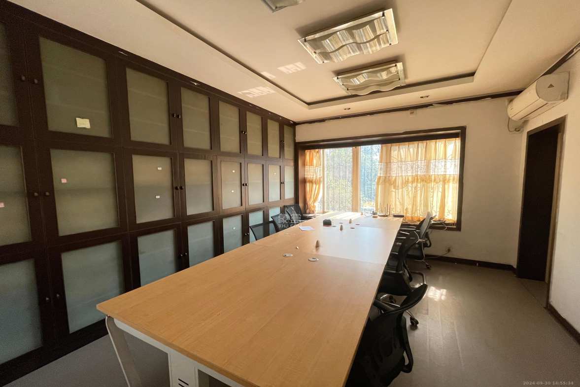 御景龙城  5室3厅3卫    7500.0元/月室内图