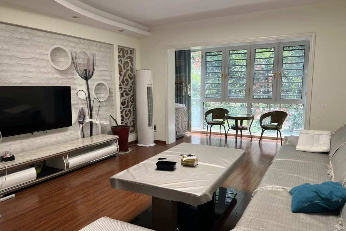 区公安局家属楼 2室1厅1卫 800.0元/月 区公安局家属楼 2室1厅1卫 800.0元/月室内图