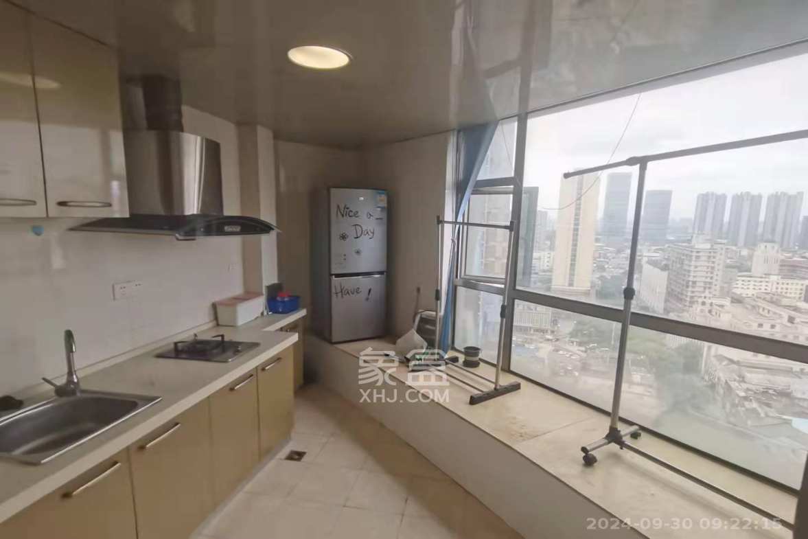 泉昇同福大厦  1室1厅1卫    2200.0元/月室内图1