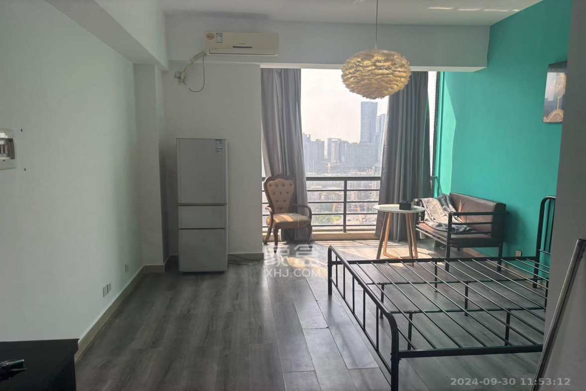 YO领域(领御大厦) 1室1厅1卫 1750.0元/月 YO领域(领御大厦) 1室1厅1卫 1750.0元/月室内图