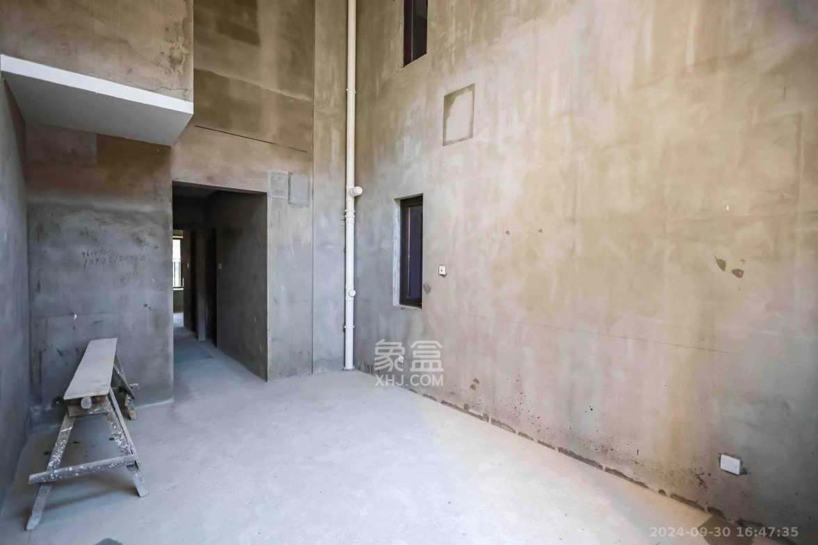 金峰小区南院  3室2厅2卫   4000.00元/月室内图