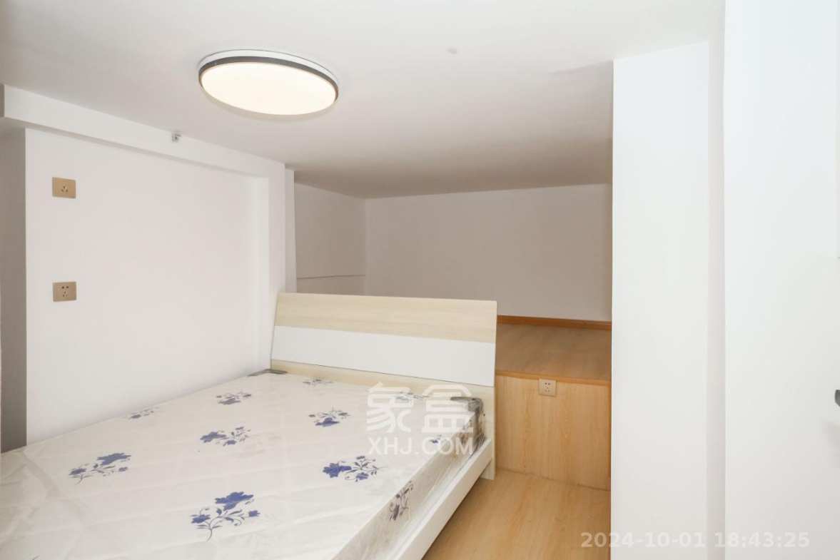 福晟翡翠湾  2室2厅2卫   2400.00元/月室内图