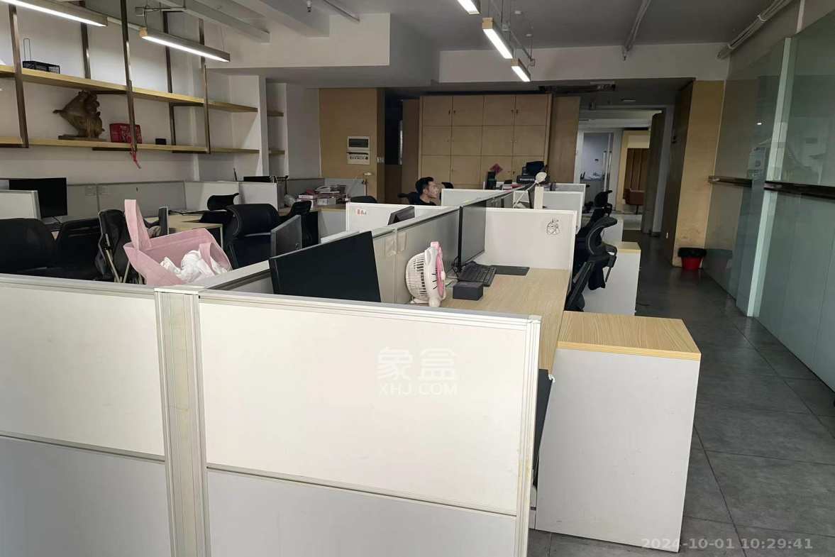 蓝湾国际广场  1室1厅1卫    30000.0元/月室内图