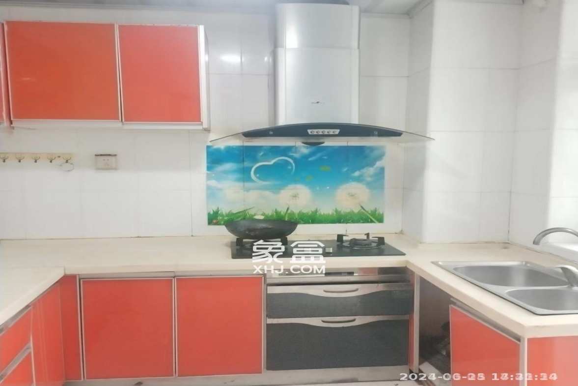 望兴景园一期  3室2厅2卫   2800.00元/月室内图
