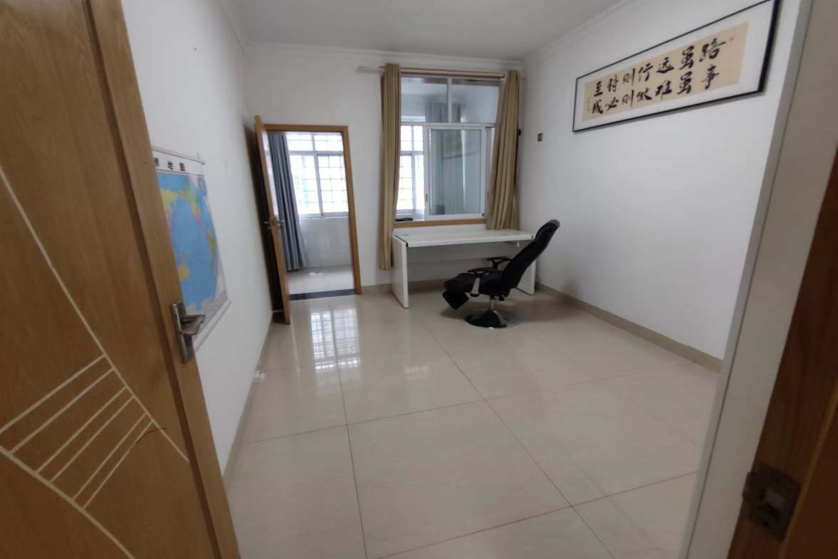 羊舞岭小区  3室2厅1卫   1500.00元/月室内图