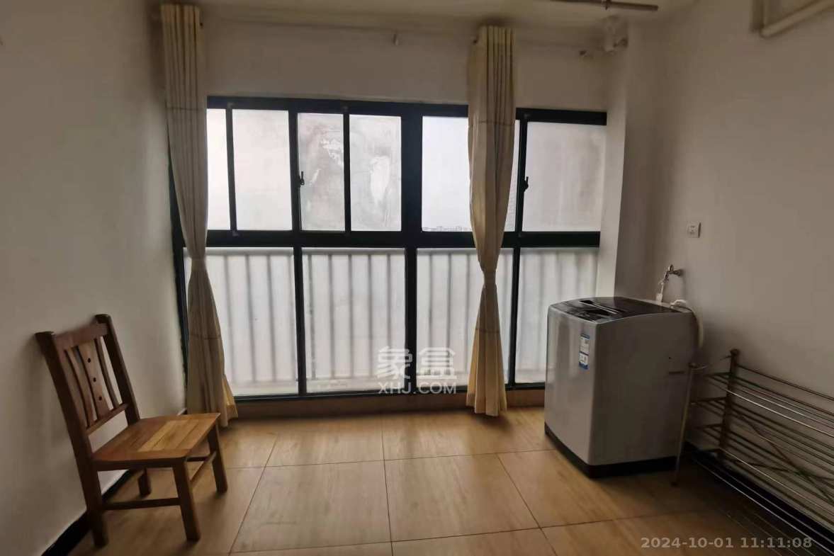 华天LOHO小镇  2室2厅1卫   1300.00元/月室内图