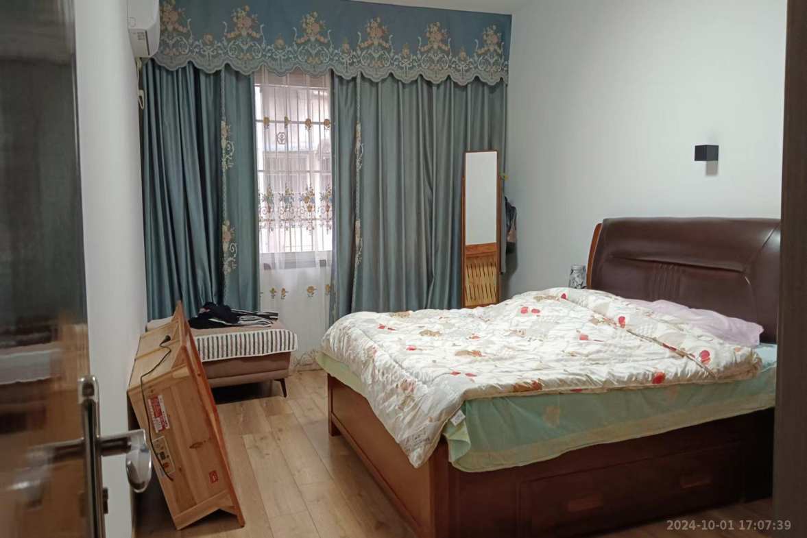 三桥布市  3室1厅1卫   43.00万室内图