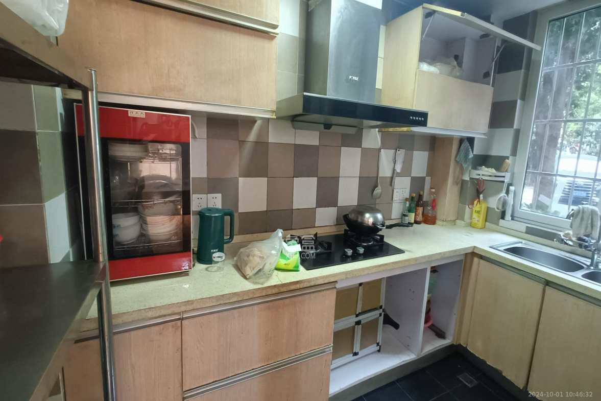 山语城一期 3室2厅2卫 1900.0元/月 山语城一期 3室2厅2卫 1900.0元/月室内图