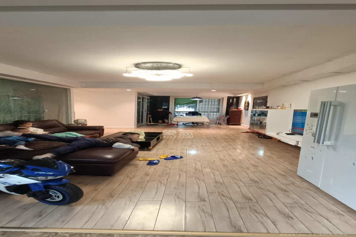 山语城一期 3室2厅2卫 1900.0元/月 山语城一期 3室2厅2卫 1900.0元/月室内图