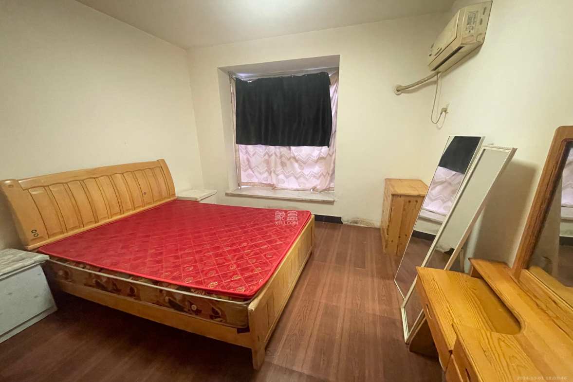 枫林绿洲  3室2厅2卫    2000.0元/月室内图
