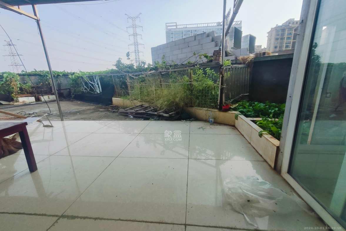 爵士湘  1室1厅11卫   1000.00元/月室内图