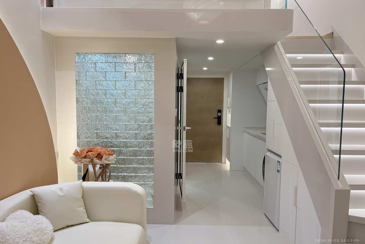 珠江花城好世界  1室1厅1卫    2800.0元/月 珠江花城好世界  1室1厅1卫    2800.0元/月室内图