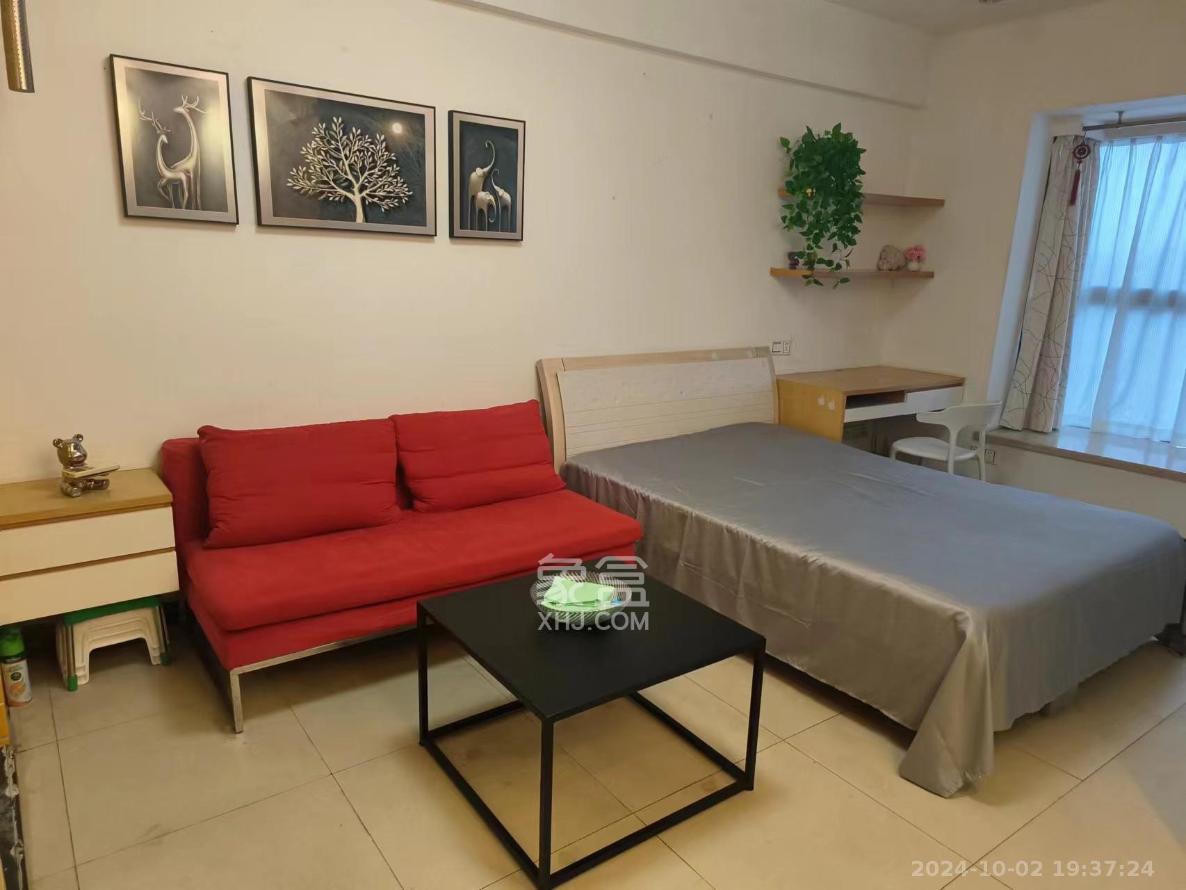 芙蓉同发  1室1厅1卫    2200.0元/月