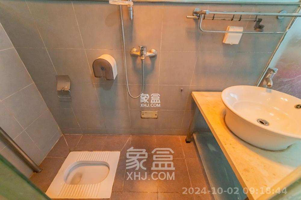 华润凤凰城一期  1室1厅1卫    1400.0元/月室内图