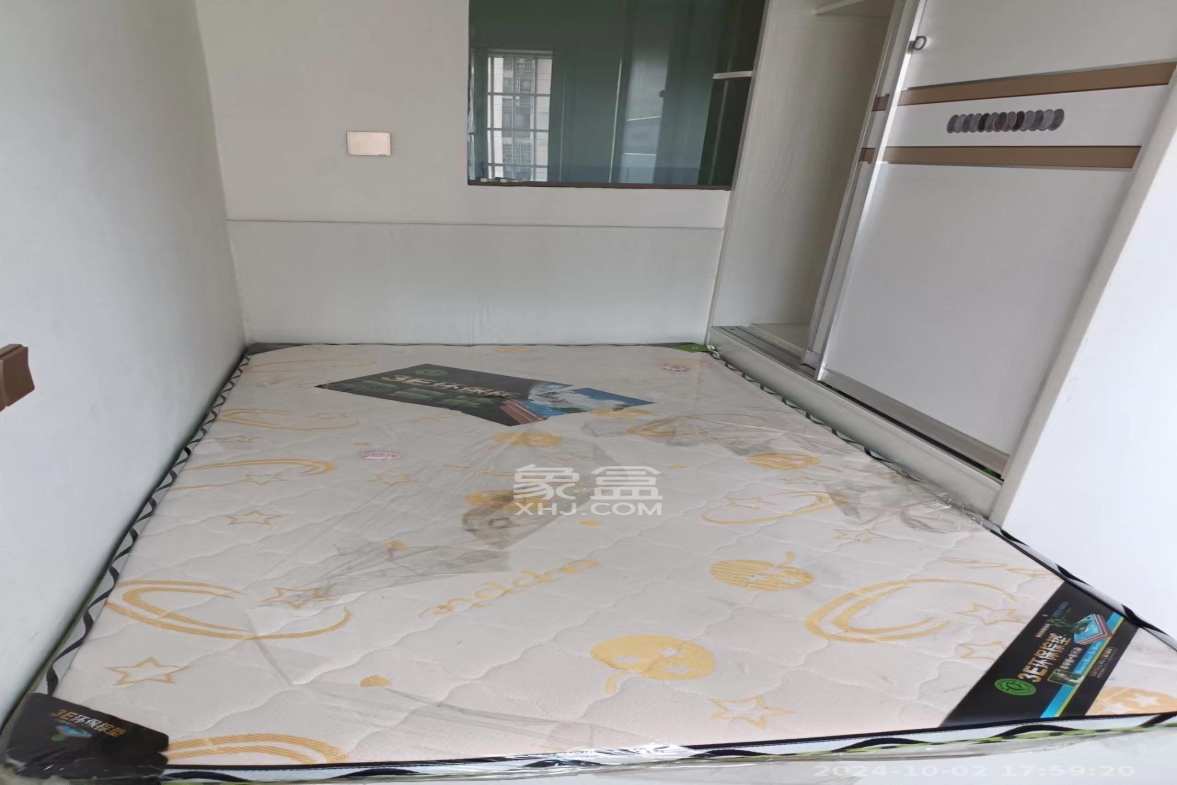 桥头家苑一期  2室1厅1卫    1400.0元/月室内图