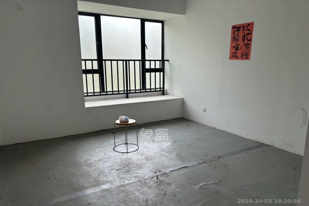 长房岭秀时代  4室2厅2卫   3300.00元/月室内图