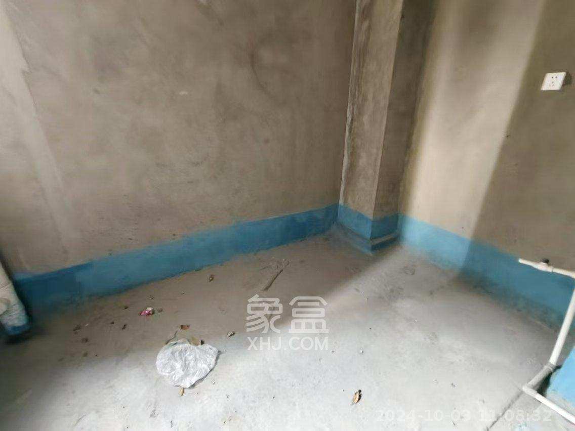 涓江天易华府  3室2厅2卫   60.00万室内图