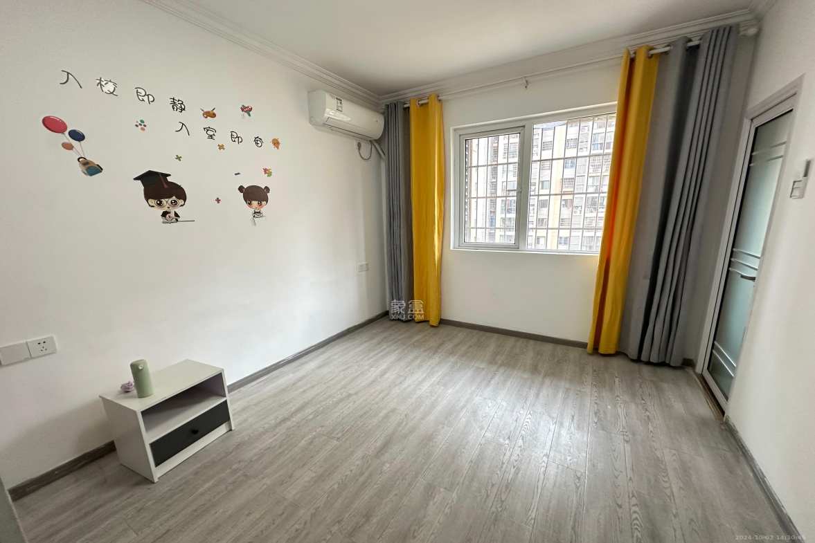 朝正美苑  5室1厅5卫    4500.0元/月室内图