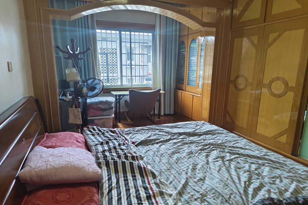 老林业局家属楼 3室2厅2卫 1200.0元/月 老林业局家属楼 3室2厅2卫 1200.0元/月室内图