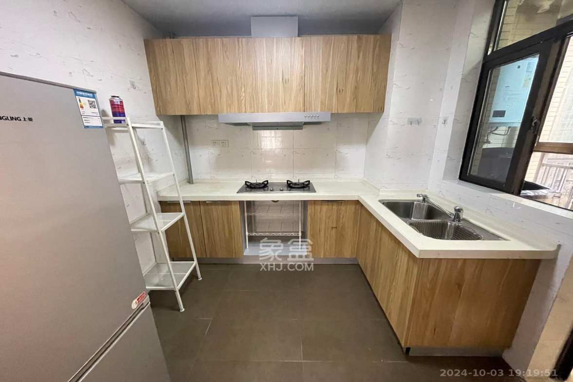 江山帝景哈佛  3室2厅1卫   2000.00元/月室内图