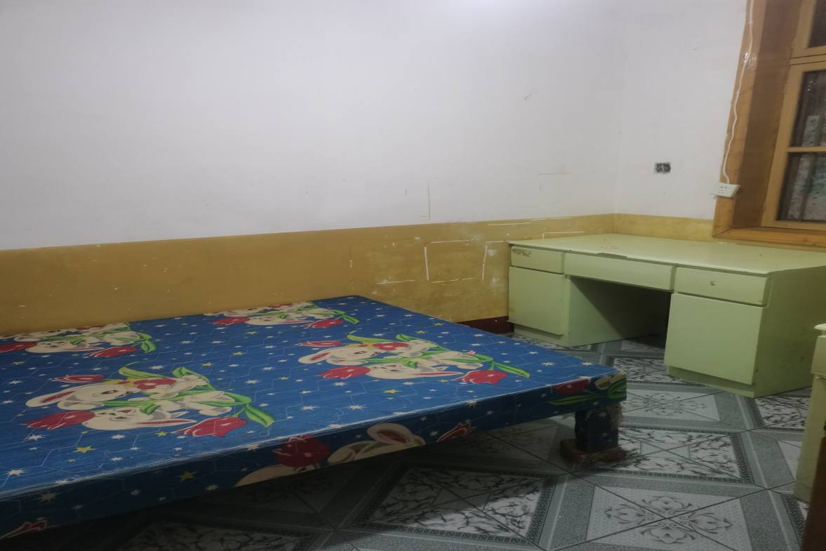 贤童街老法院住宅区 2室1厅1卫 600.0元/月 贤童街老法院住宅区 2室1厅1卫 600.0元/月室内图