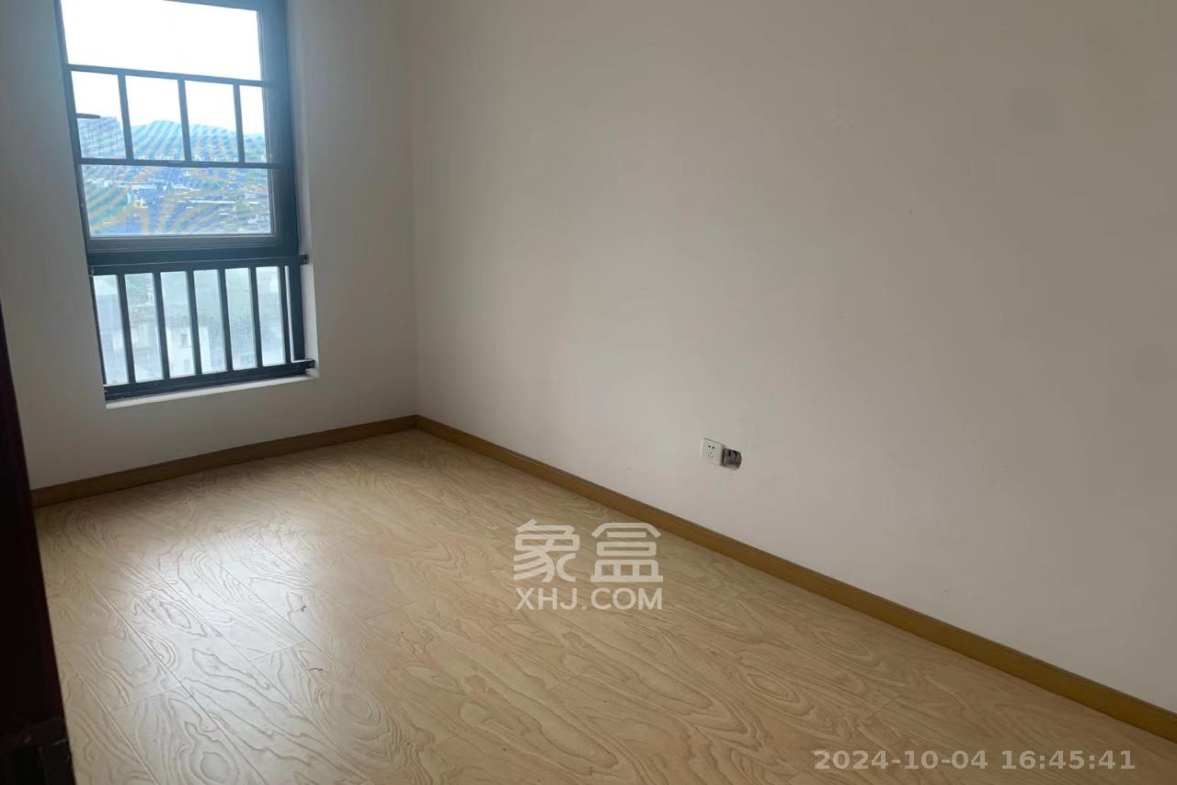 中国铁建洋湖苑  4室2厅2卫   2000.00元/月户型图