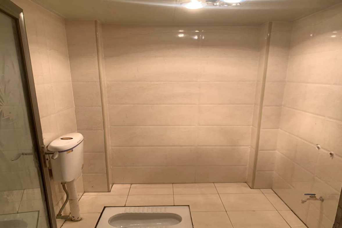 银城市场小区  3室2厅2卫   1100.00元/月室内图