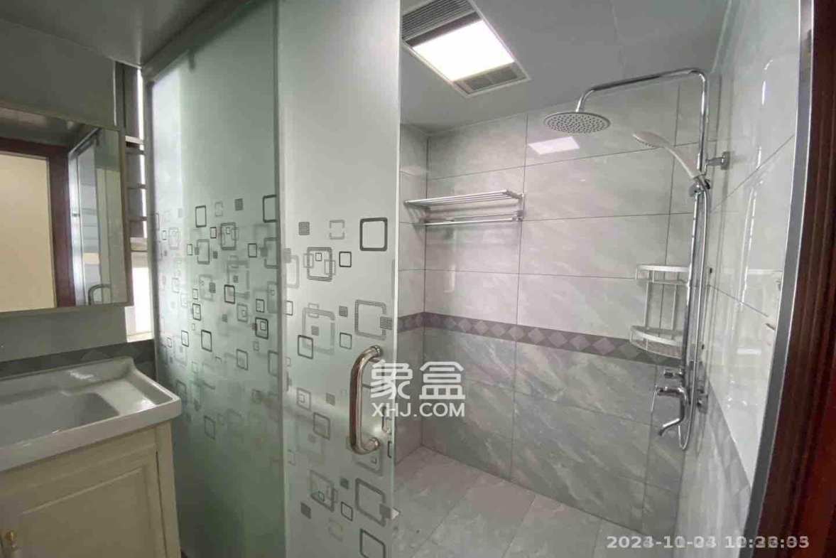 北辰三角洲B2E2区  4室2厅1卫   5500.00元/月室内图