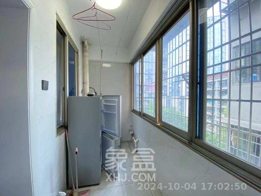 天心区公安分局宿舍（城南西路70号）  3室2厅1卫   2800.00元/月室内图