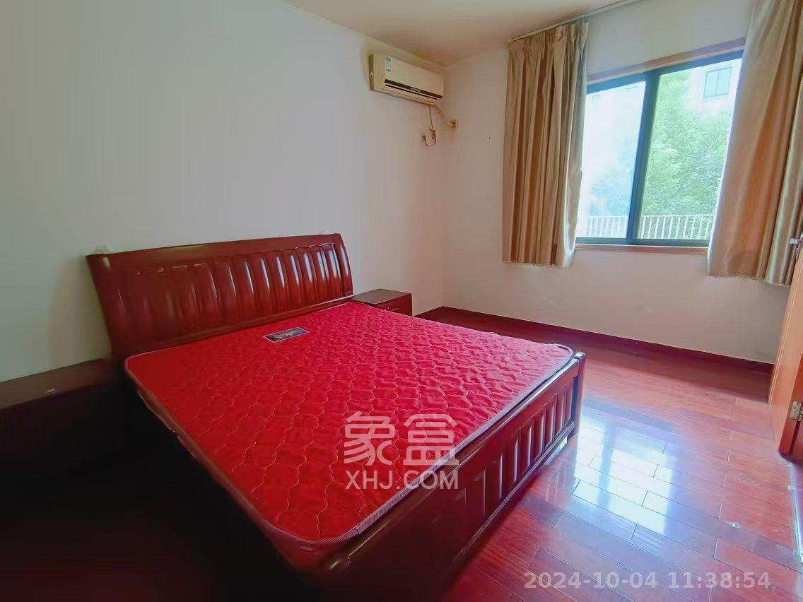 阳光100三期  2室2厅1卫    2200.0元/月室内图